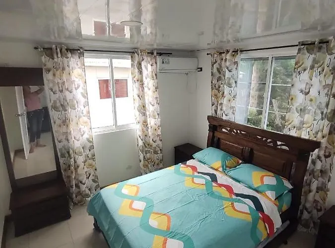 Apartamentos Familiares The Upper Room 202